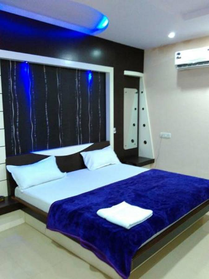 Hotel Blue Star Datia Extérieur photo